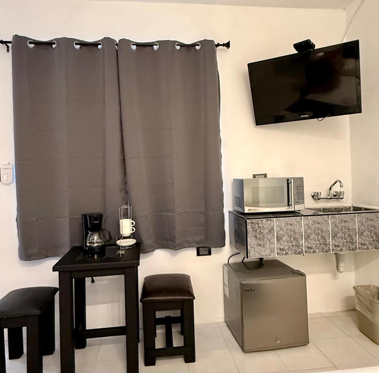 Hotel Baroni โปรเกรโซ ภายนอก รูปภาพ